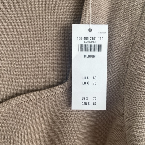 NWT Abercrombie & Fitch Zip-Up Notch-Neck Slim Top SIZE M - Picture 6 of 9